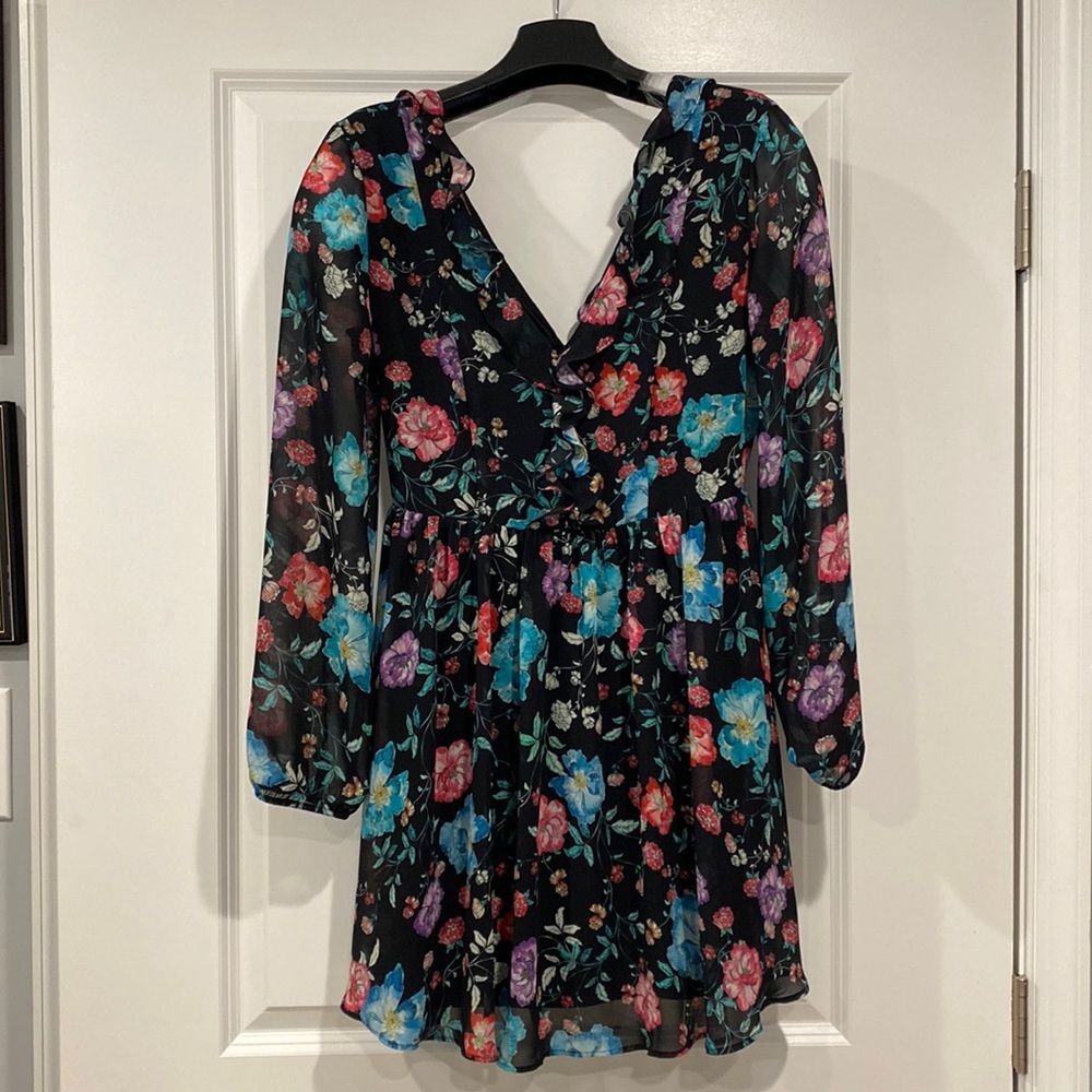 Floral dress from Express in size 4.